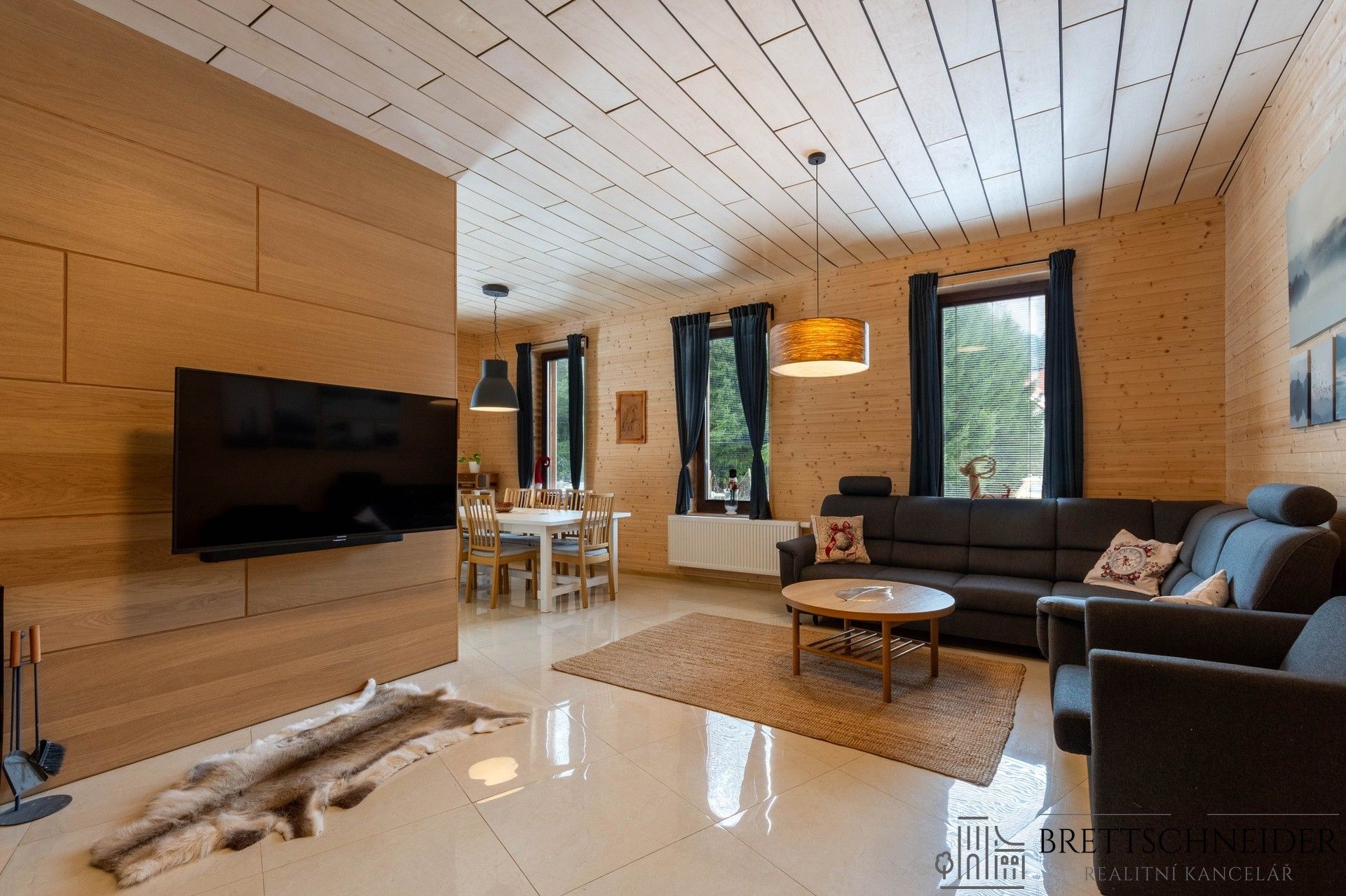 Prodej rodinný dům - Bílá, 230 m²