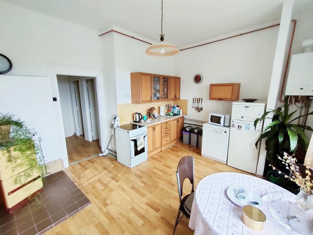 Byt 2+1 · 65 m² · Hlavní, Kostomlaty pod Milešovkou, okres Teplice - 3
