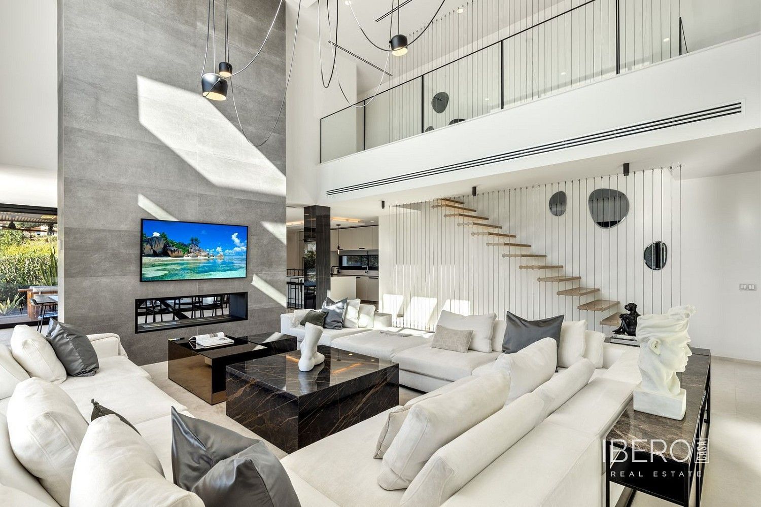 Prodej rodinný dům - Nueva Andalucía, ES, 680 m² - 5