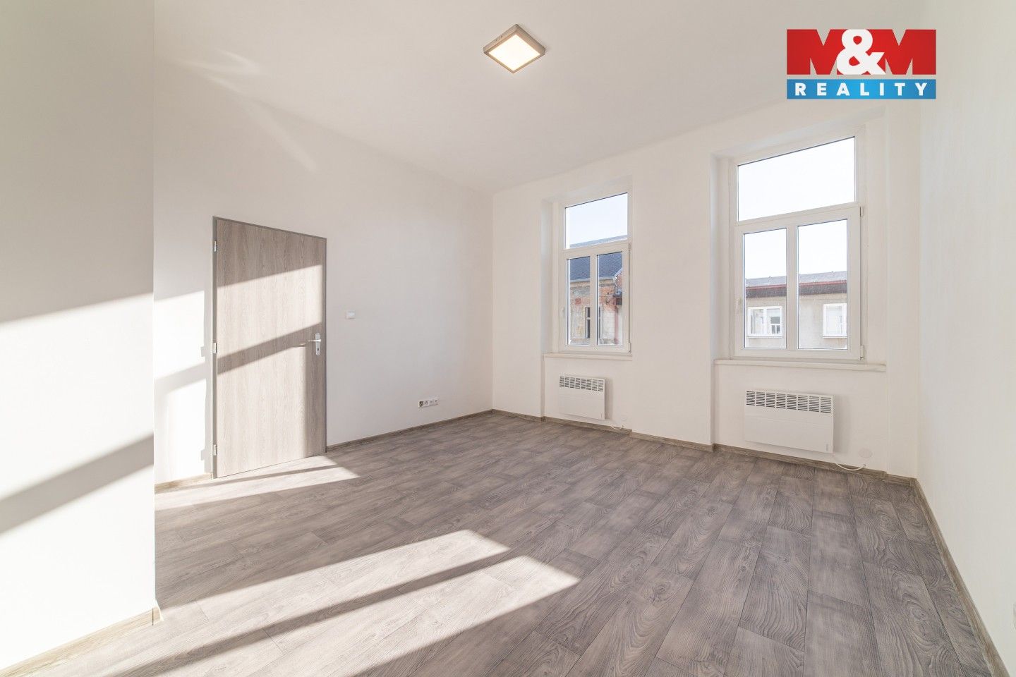 Pronájem byt 1+1 - Nádražní, Sokolov, 39 m²