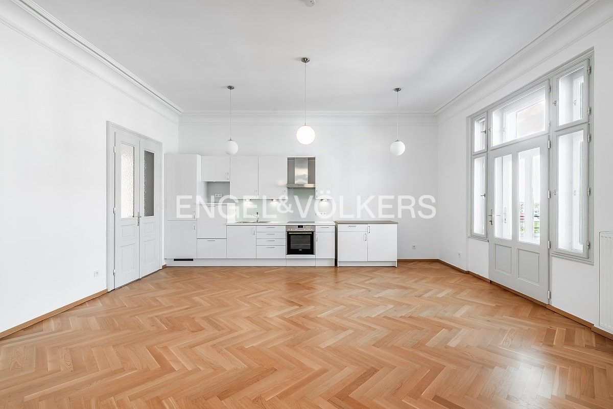 3+kk, Balbínova, Praha, 127 m²