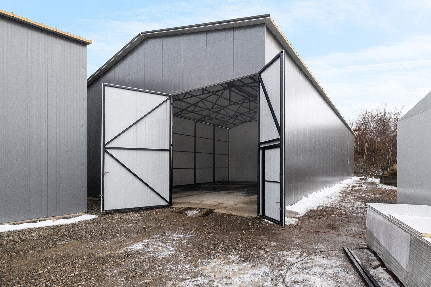 Sklady, Pražská, Mníšek pod Brdy, okres Praha-západ, 365 m² - 1