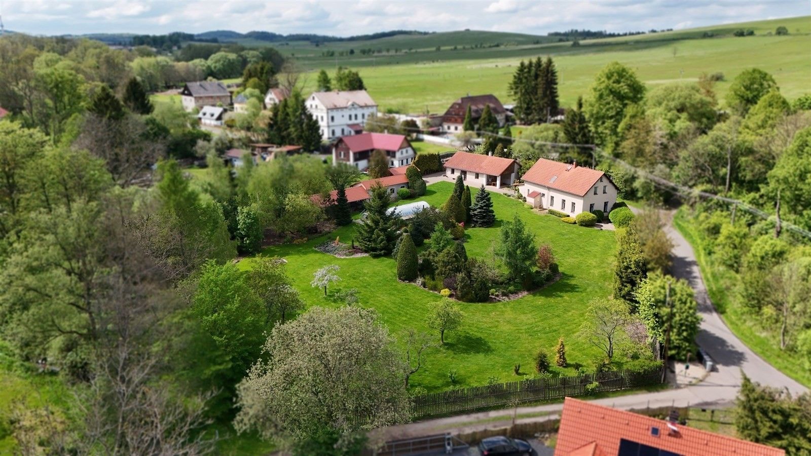 Rodinné domy, Verneřice Loučky, 340 m² - 2