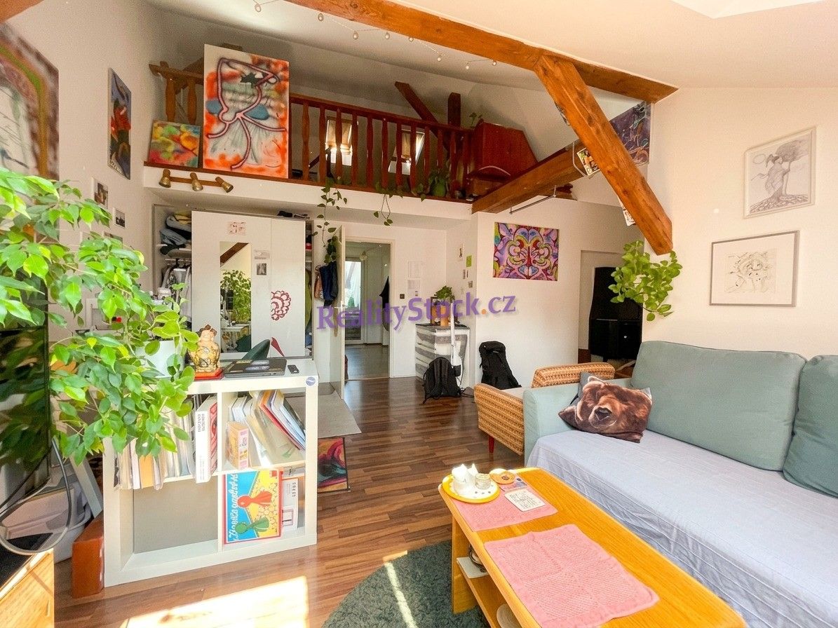 2+1, Lužická, Praha, 60 m² - 2