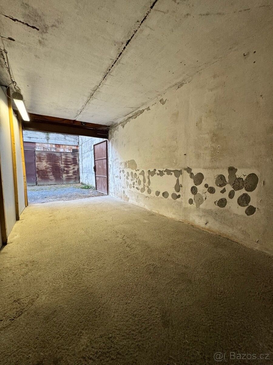 Garáž · Jihlava, 586 01 - 4