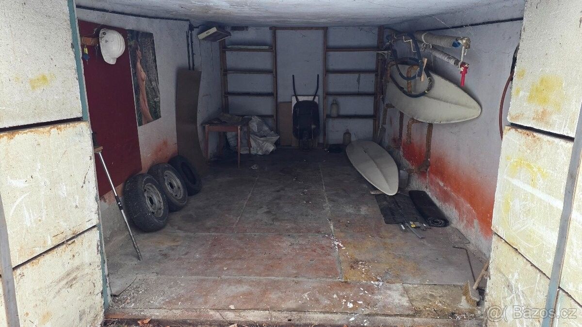 Pronájem garáž - Vratimov, 739 32