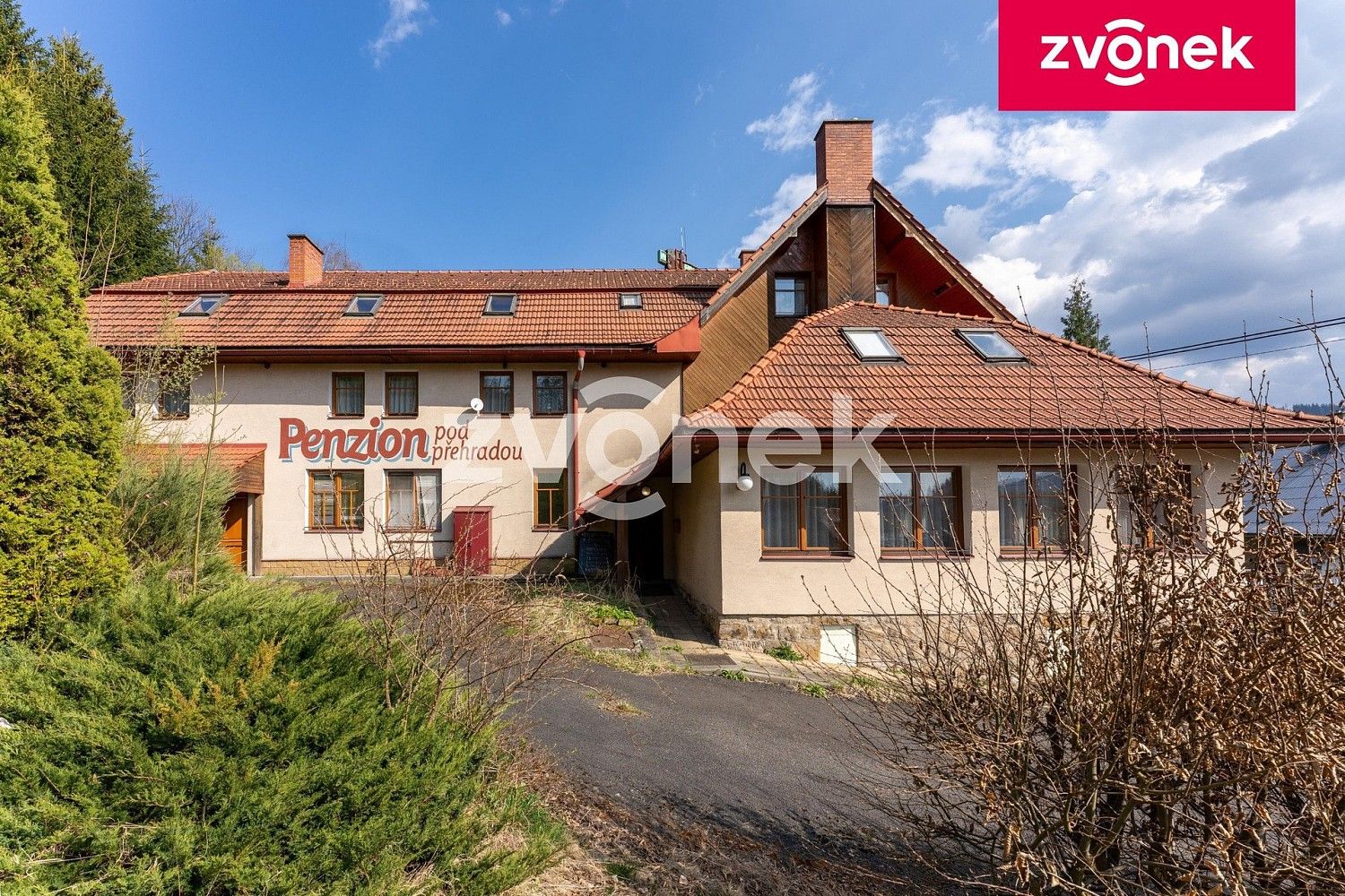 Ubytovací zařízení, 1 086 m²