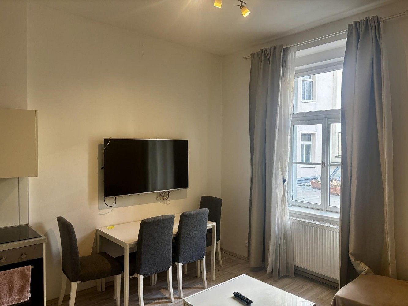 2+kk, 28. pluku, Praha 10 - Vršovice, 50 m² - 2