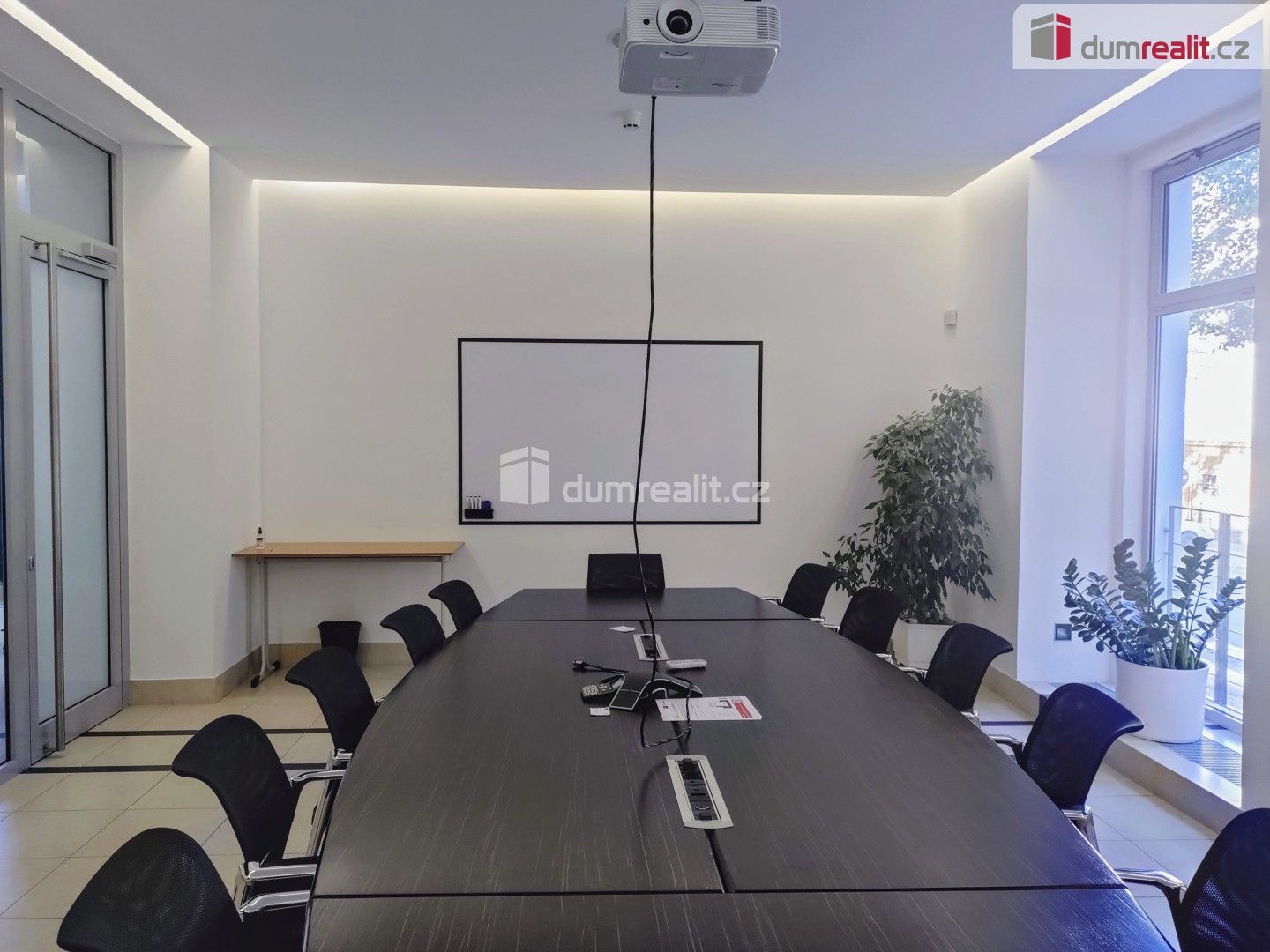 Pronájem kancelář - Žerotínova, Praha, 48 m²