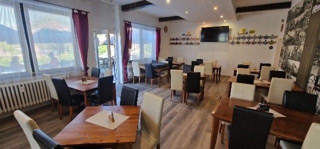 Restaurace
