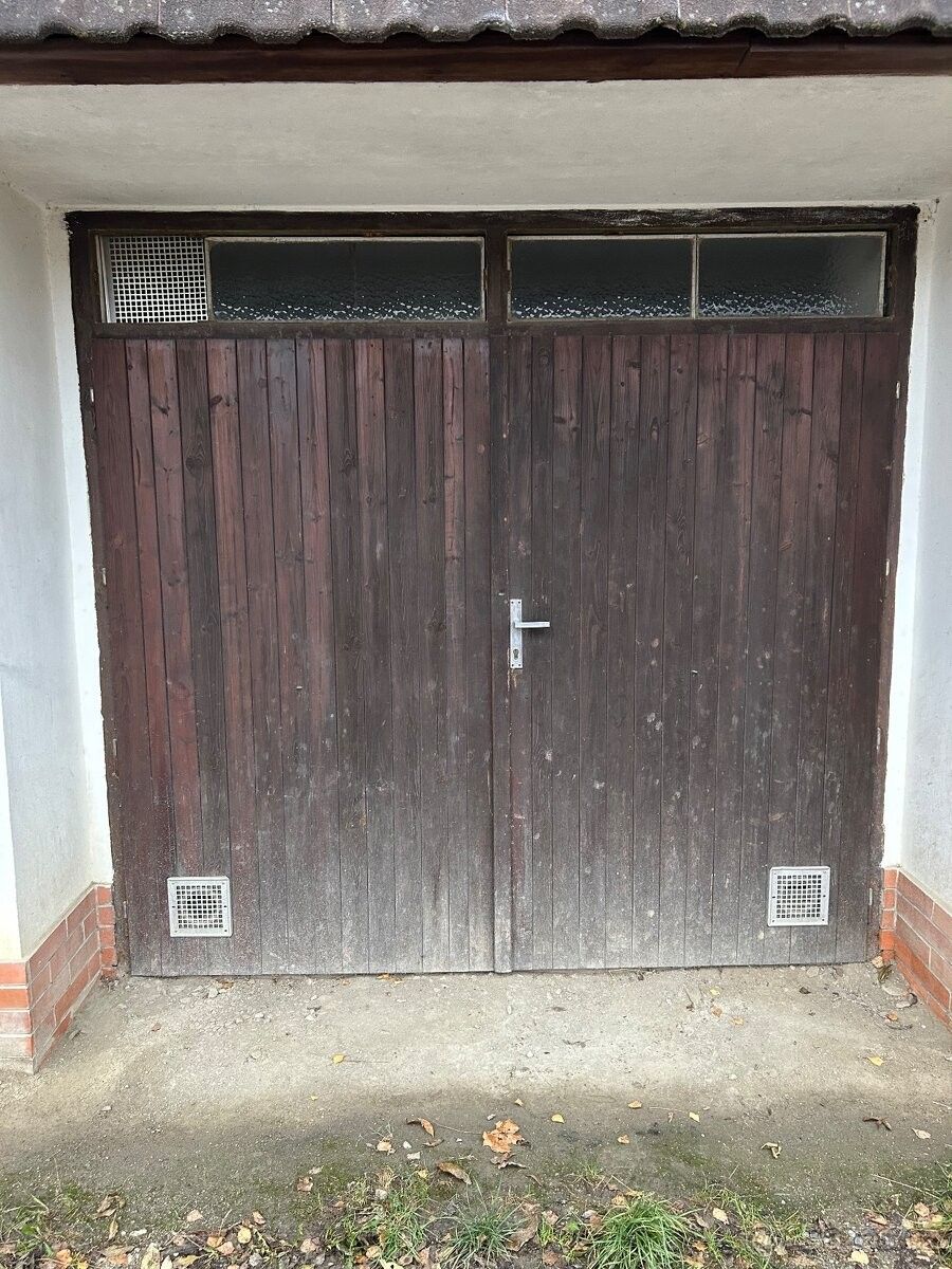 Garáže, Velké Meziříčí, 594 01