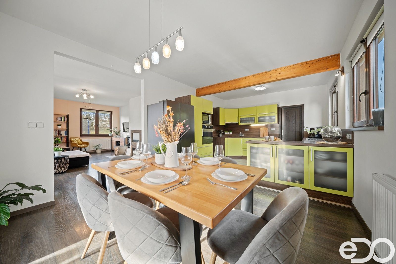 Prodej rodinný dům - Hněvčeves, 202 m²