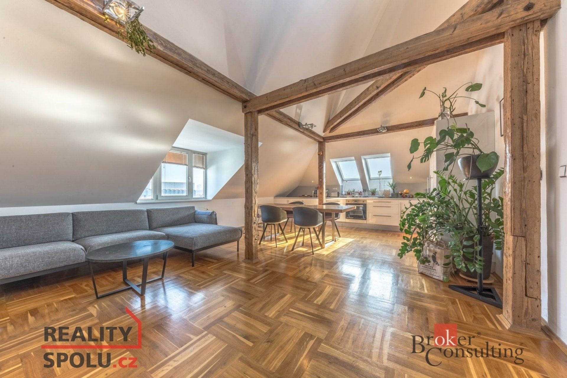 3+kk, Karla Engliše, Praha, 110 m²