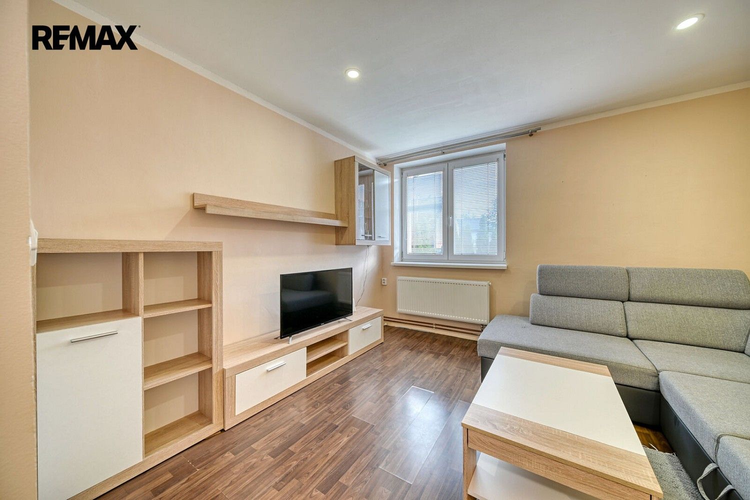 Pronájem byt 2+kk - Křečhoř, okres Kolín, Středočeský kraj, 36 m² - 2