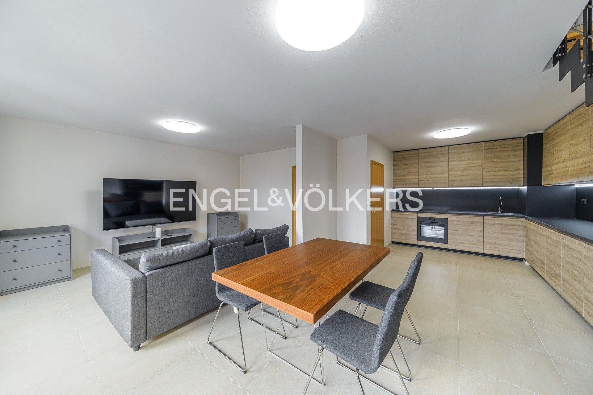 Pronájem byt 4+kk - Mlýnská, Praha, 108 m²