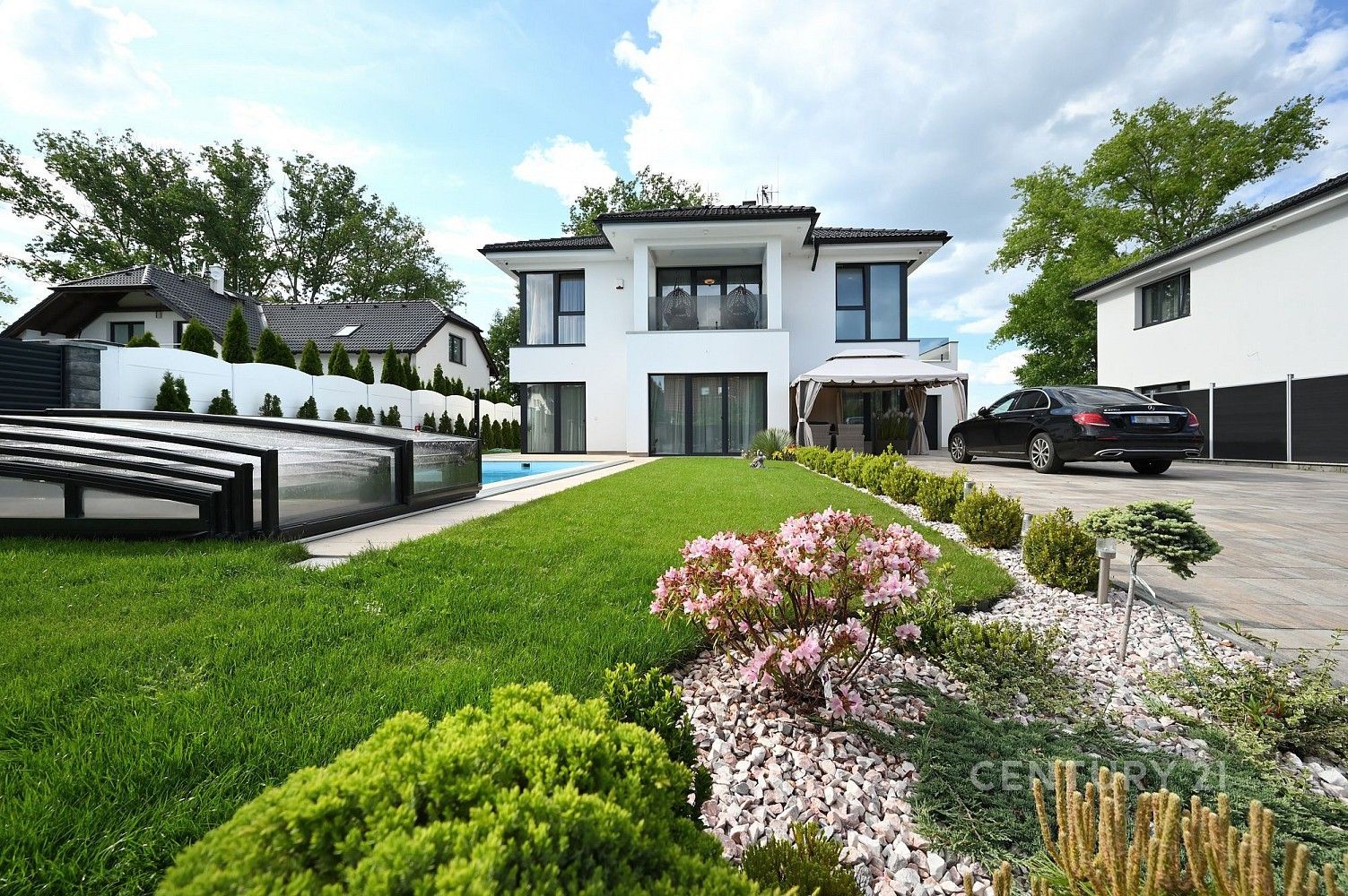 Rodinné domy, Květnice, okres Praha-východ, Středočeský kraj, 243 m² - 2