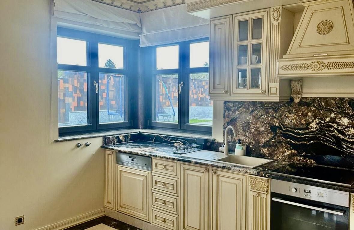 Pronájem rodinný dům - Na jahodách, Praha, 250 m²