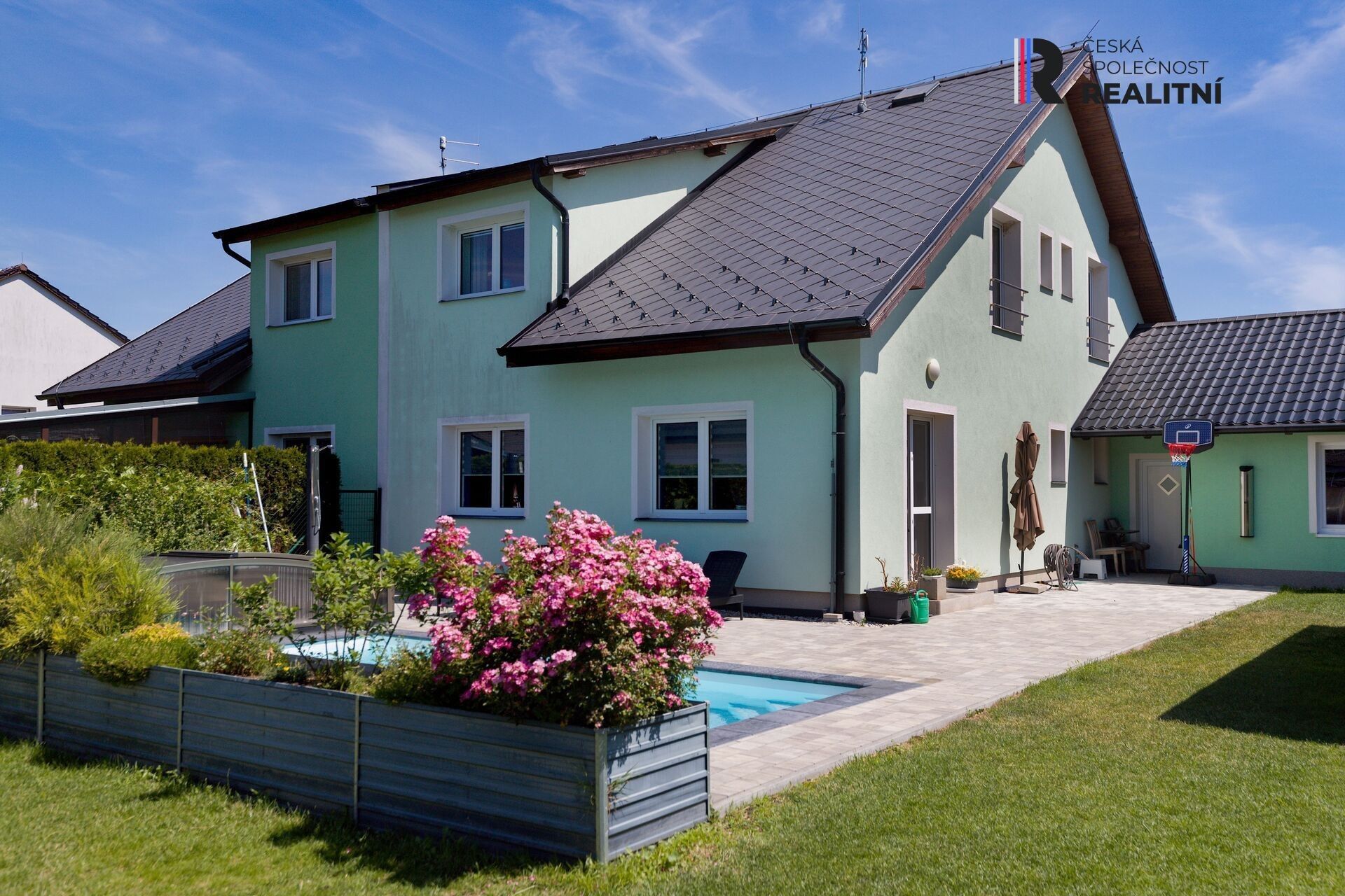 Rodinné domy, Na Barborce, Podbořany, 197 m² - 1