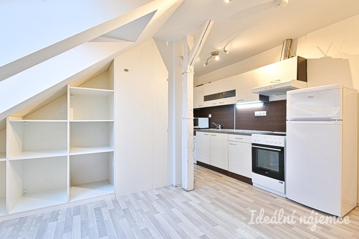 2+kk, Slevačská, Brno, 40 m²