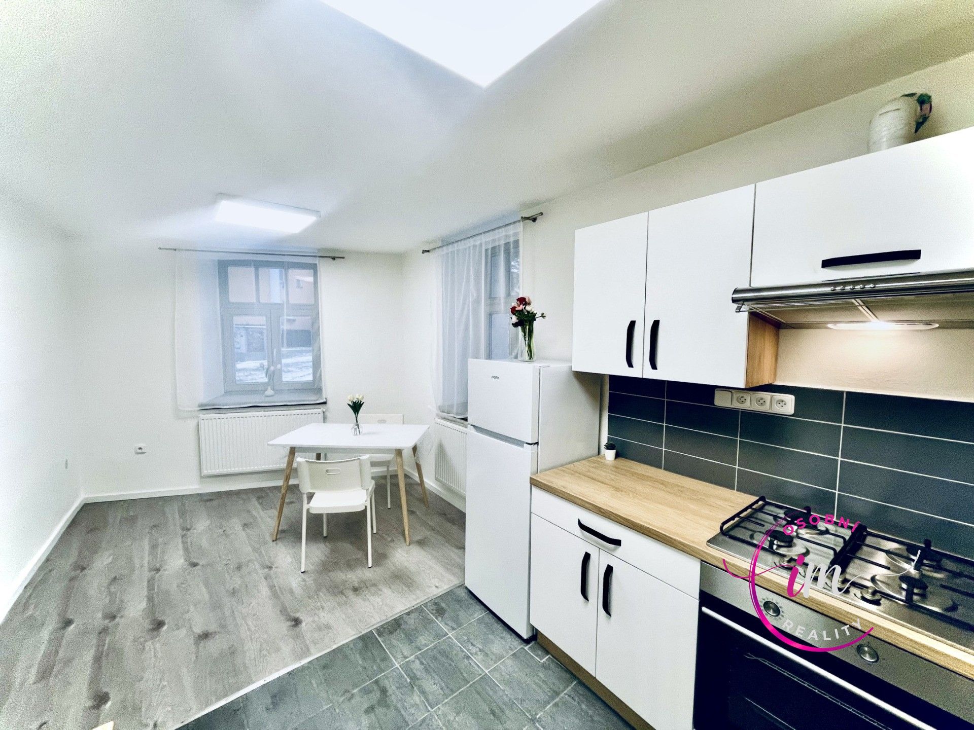 Pronájem byt 1+1 - Na Hliništi, Jihlava, 43 m²