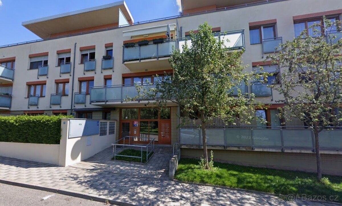 Byty, Praha, 158 00