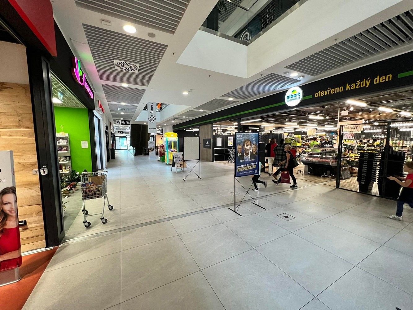 Pronájem obchodní prostory - Vsetín, Zlínský kraj, 8 m² - 2