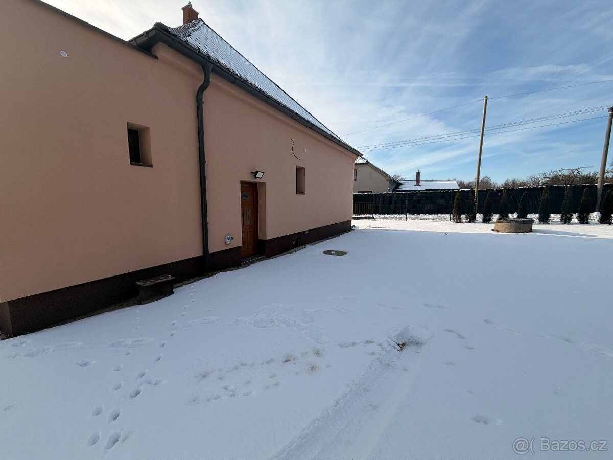 Prodej rodinný dům - Hradec Králové, 503 11