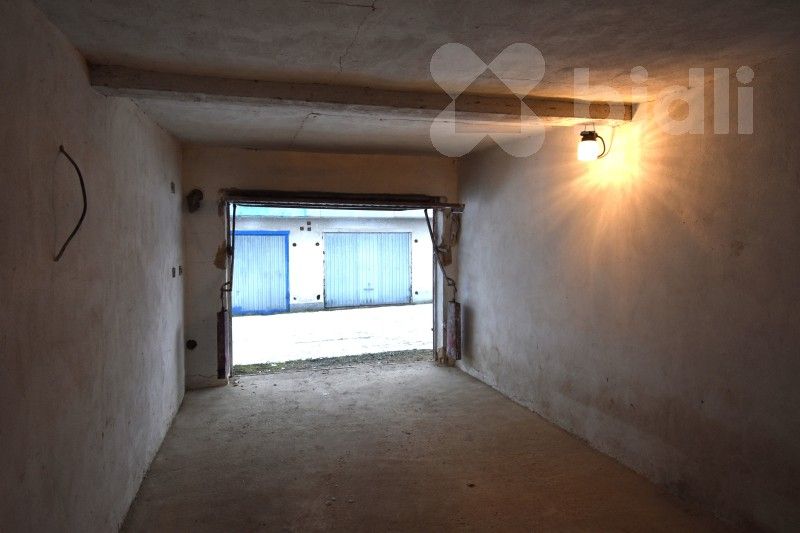 Prodej garáž - Mikulovice, 21 m²
