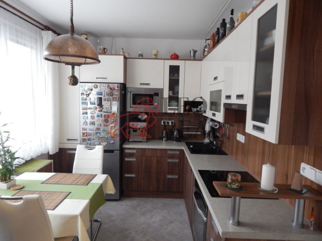 3+1, Rýchorské sídliště, Svoboda nad Úpou, 75 m²