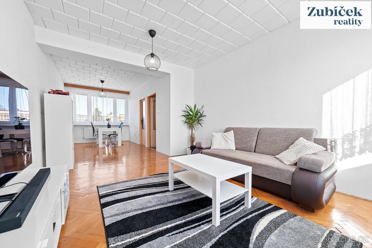 Byty, Nivnice, 687 51