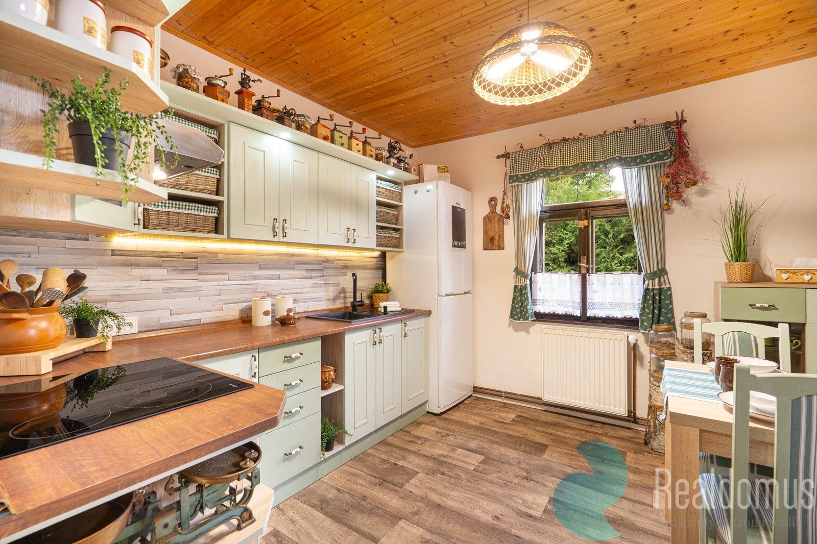 Rodinné domy, Nahořany, Větřní, 180 m²