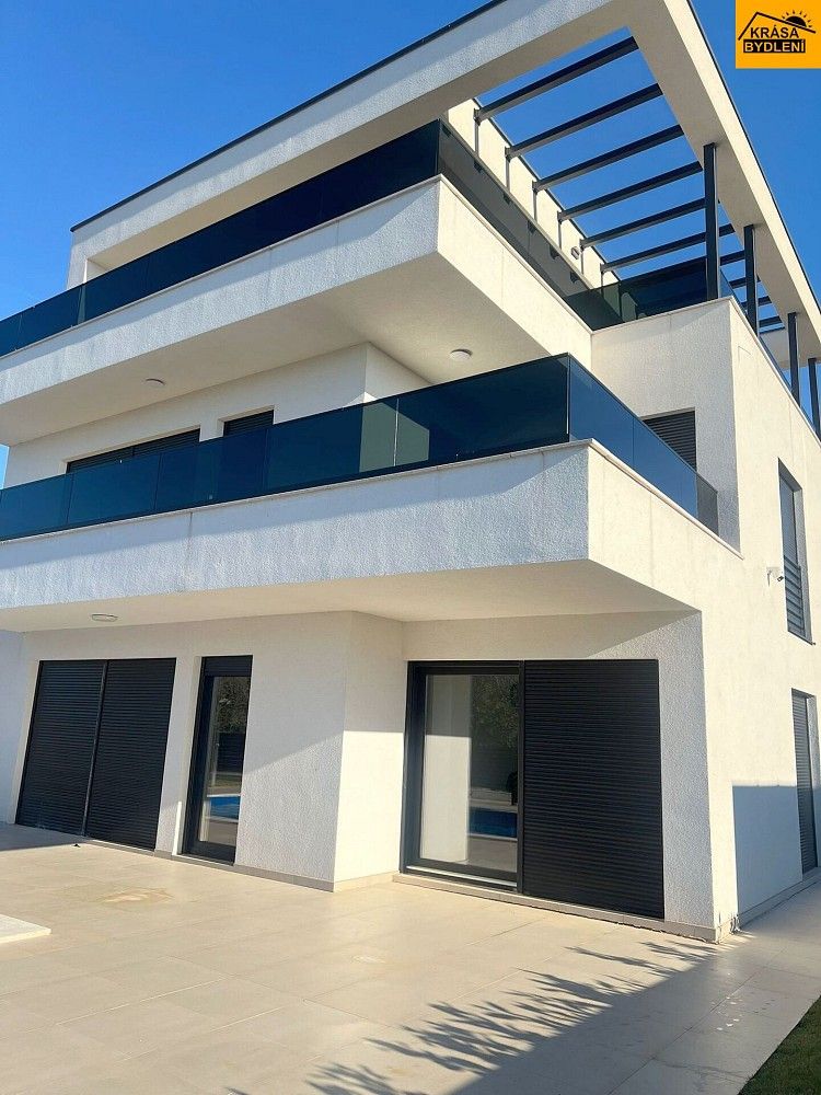 Prodej rodinný dům - Tar, HR, 550 m² - 2