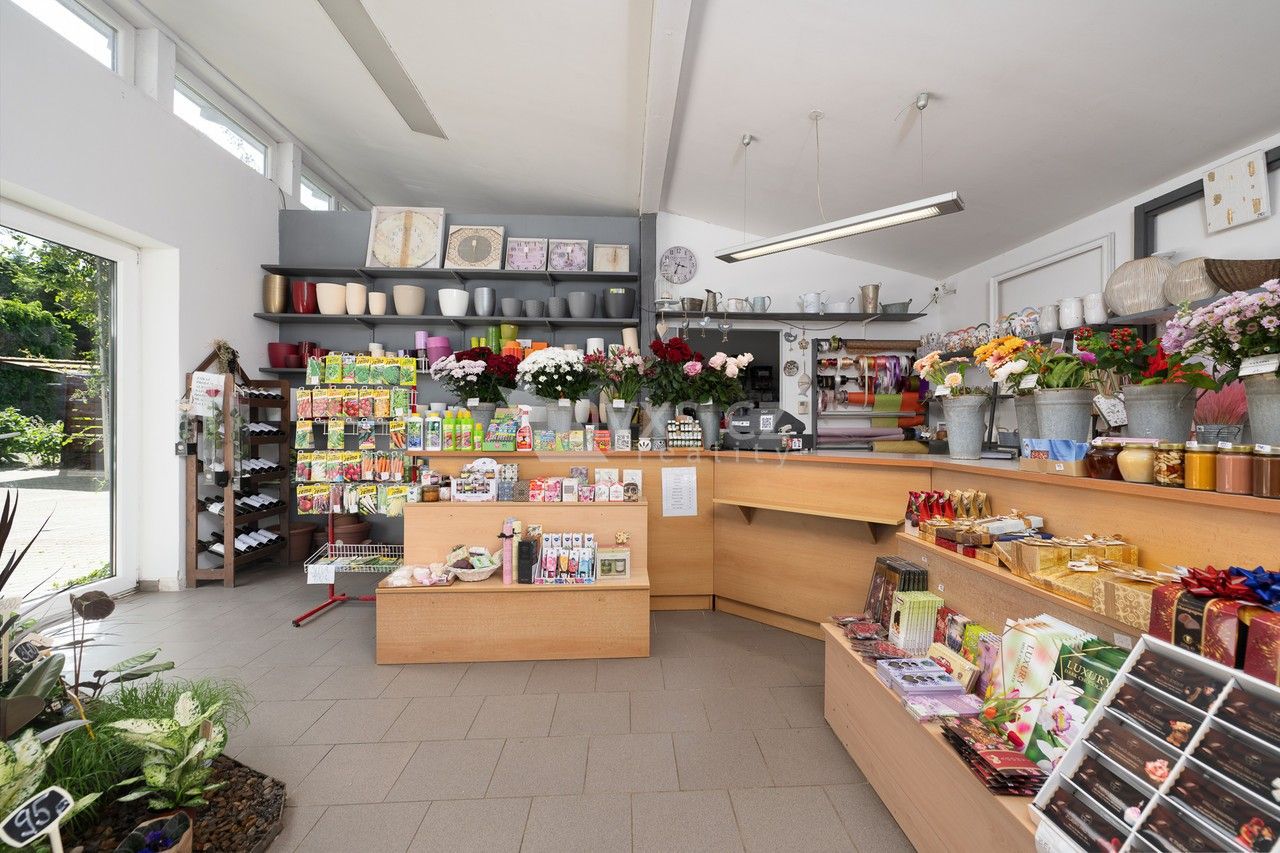Prodej obchodní prostory - Postřižínská, Odolena Voda, 130 m² - 1