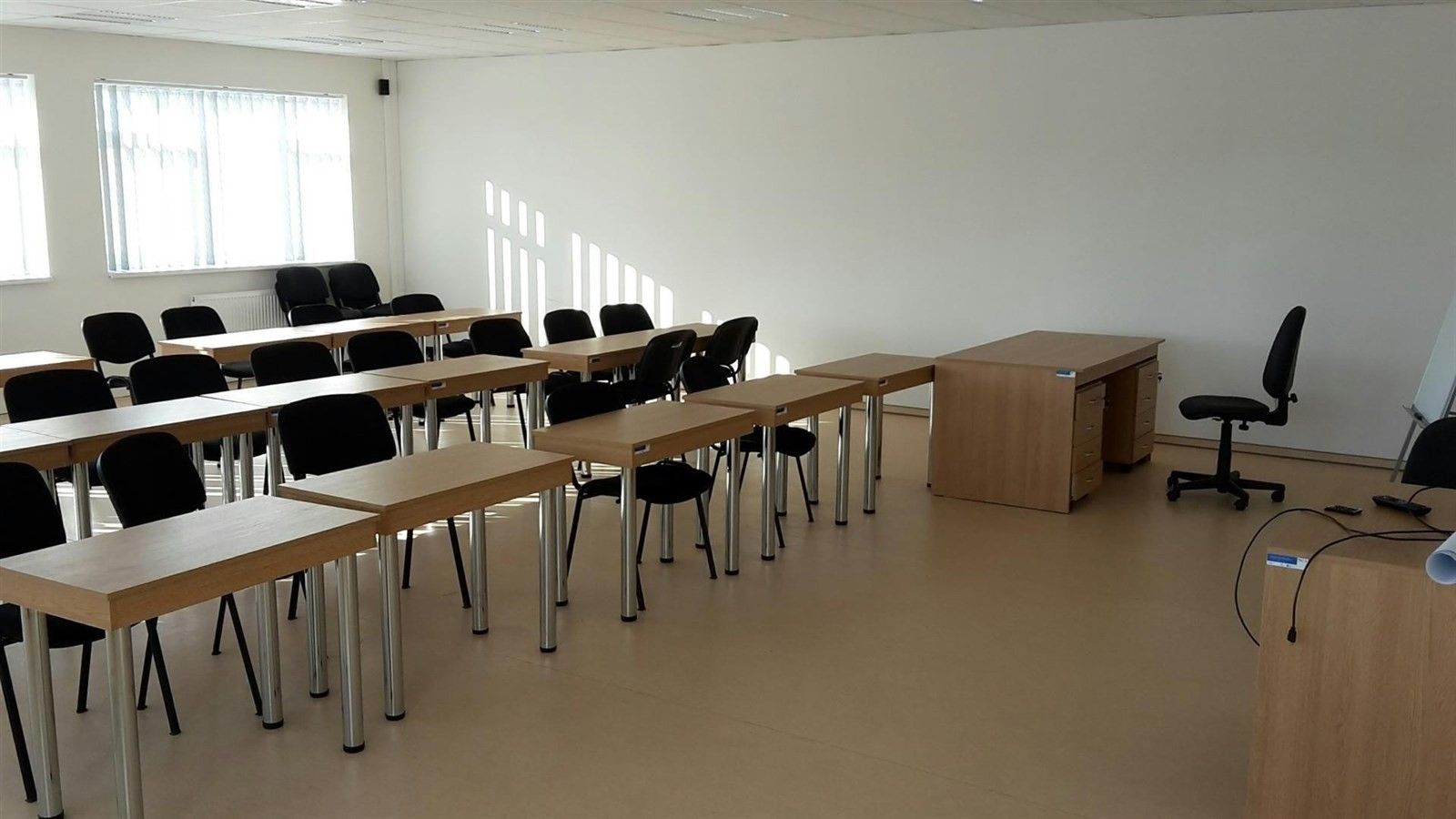 Pronájem kancelář - Písecká, Strakonice, 223 m²