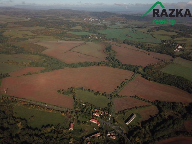 Prodej zemědělský pozemek - Lubenec
