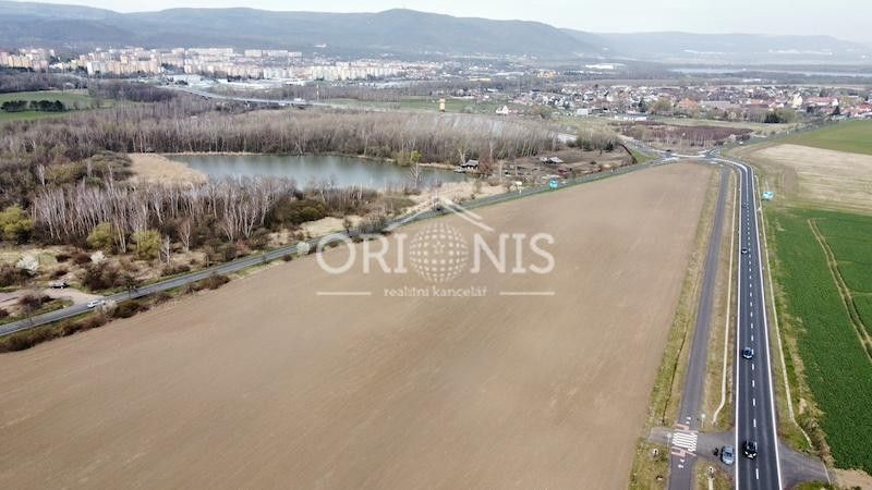 Prodej komerční pozemek - Chomutov, 74 902 m²