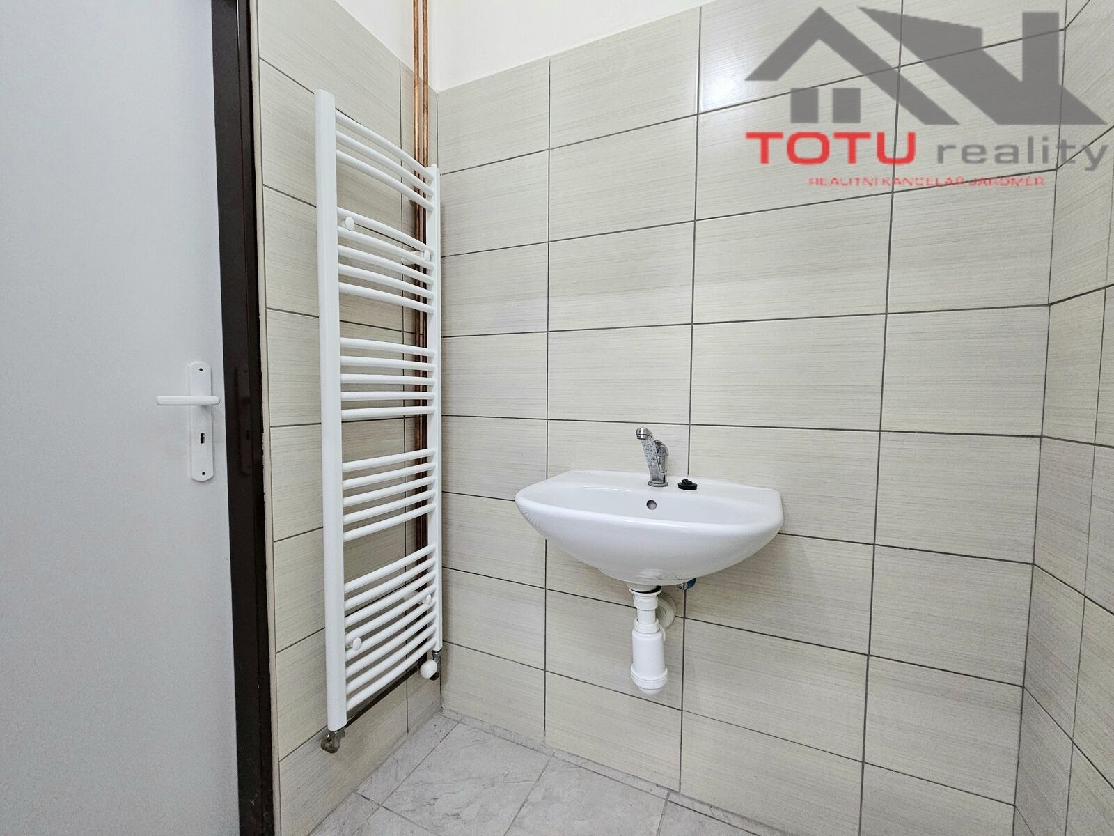 Pronájem komerční - Husova, Jaroměř Pražské Předměstí, 3 802 m² - 5