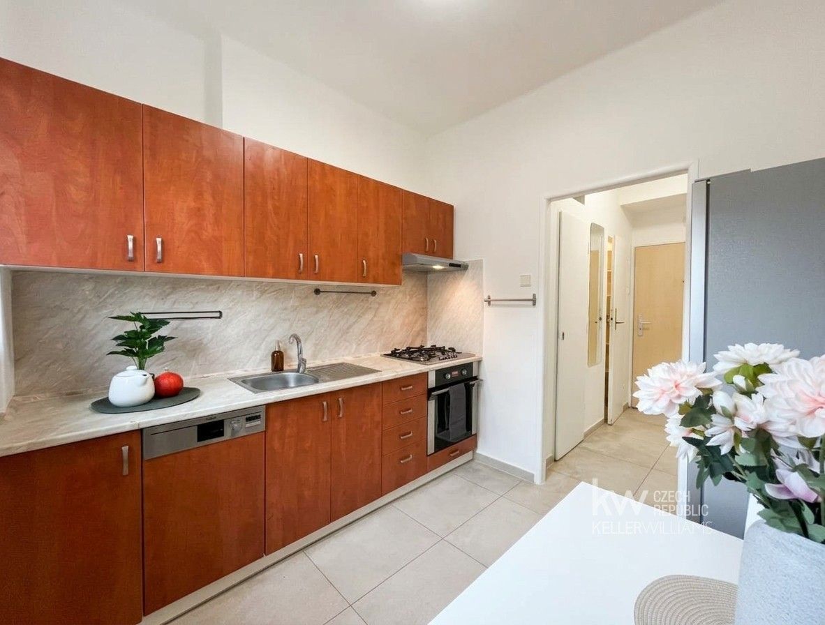 1+1, Pod strojírnami 636, Praha Vysočany, 33 m² - 1