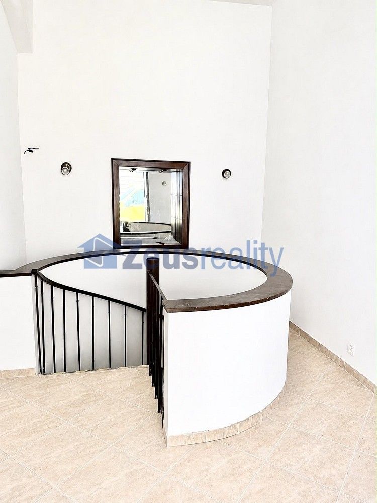 Pronájem obchodní prostory - Praha - Smíchov, okres Praha 5, Hlavní město Praha, 170 m² - 5