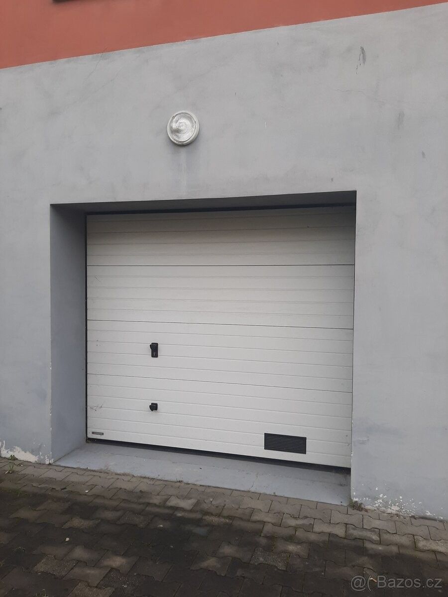 Pronájem garáž - Jablonec nad Nisou, 466 01