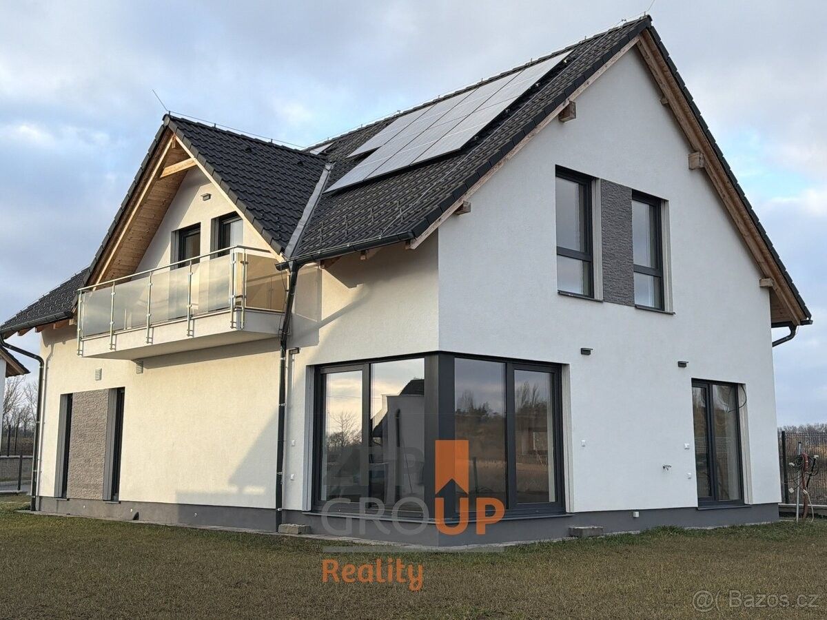 Rodinné domy, Dříteč, 533 05