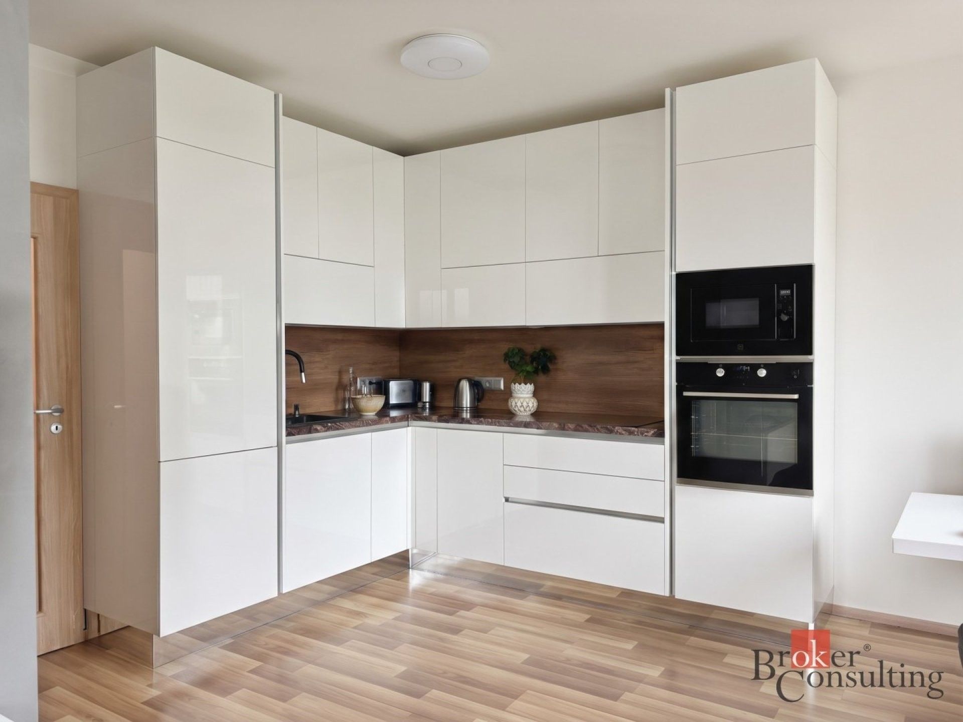 Byt 3+kk · 65 m² · Karla Guta, Praha - 4