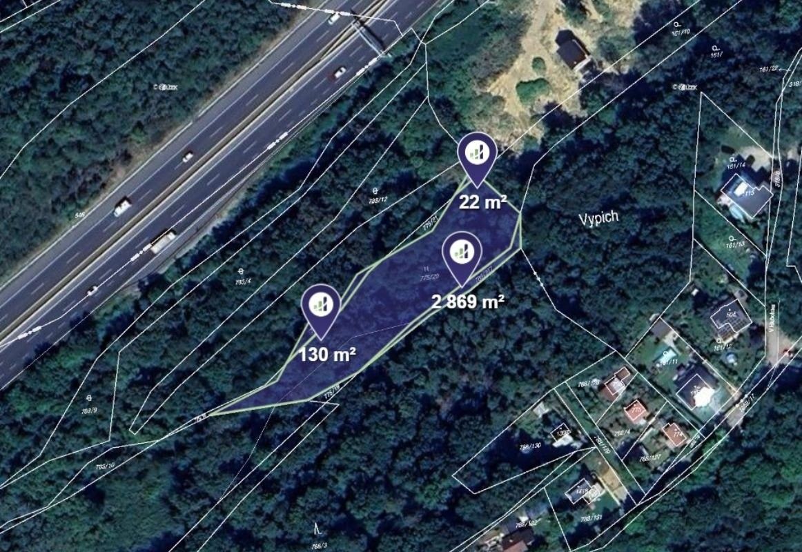 Louky, Nučice, 3 021 m²