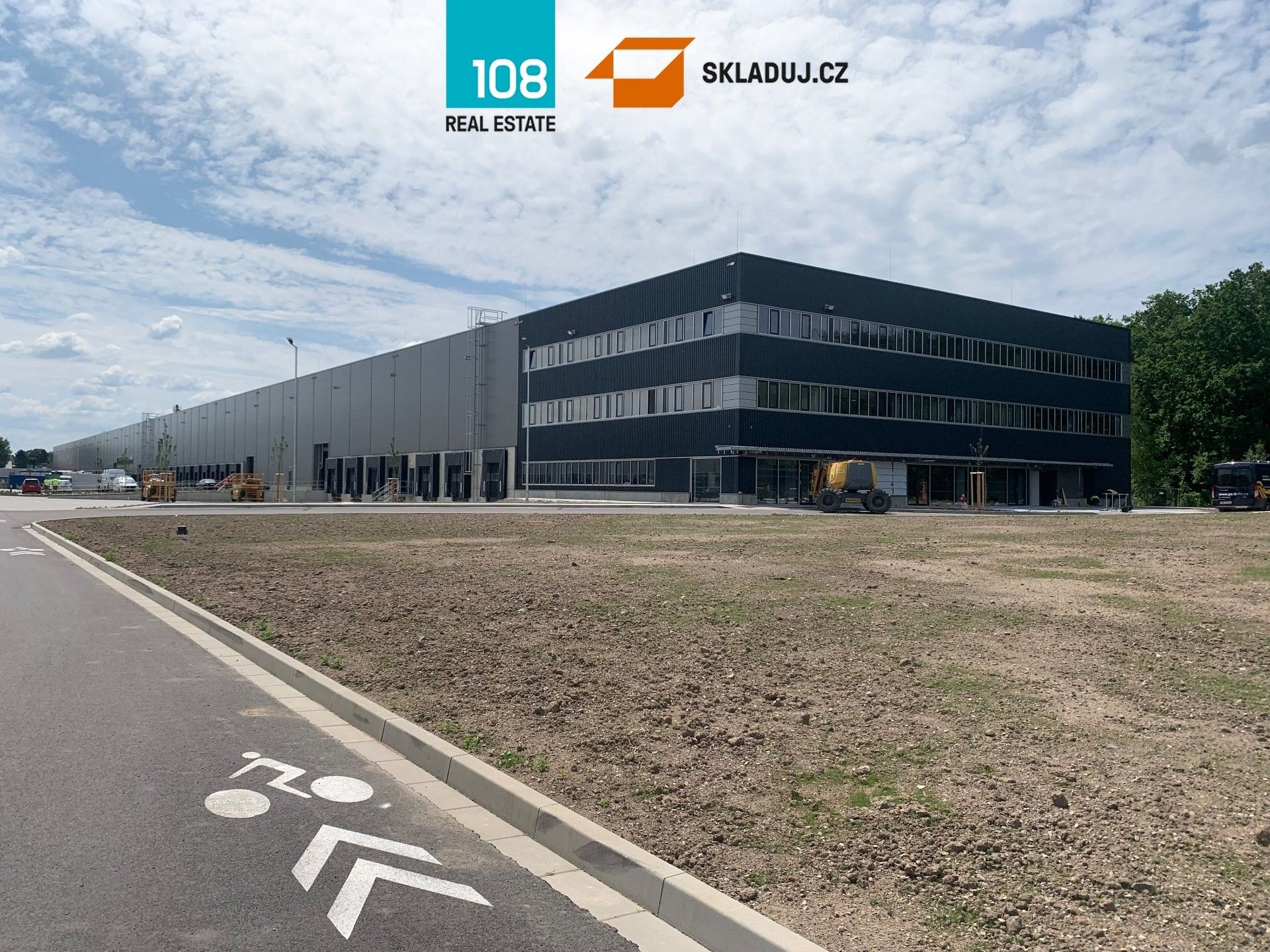 Sklad · 2 500 m² · Nádražní  , Pardubice Rosice - 4