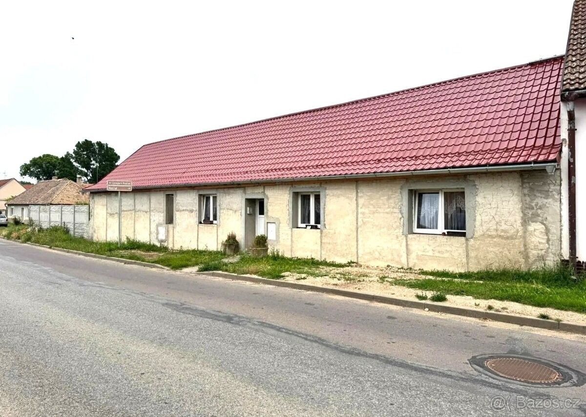 Rodinné domy, Božice, 671 64