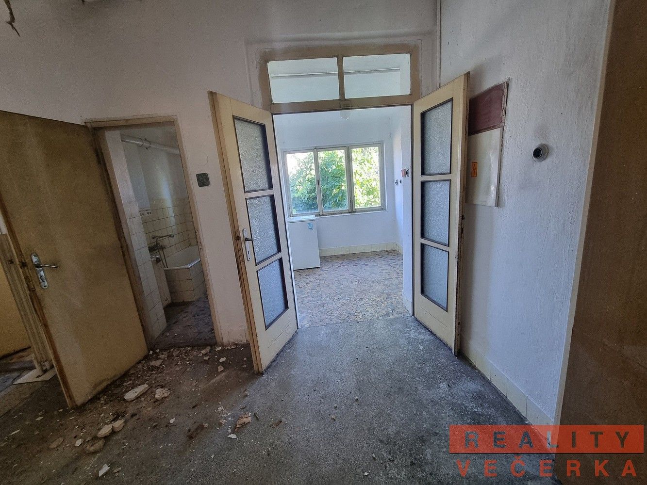 Prodej rodinný dům - Kolmá, Chrást, okres Plzeň-město, 180 m² - 5