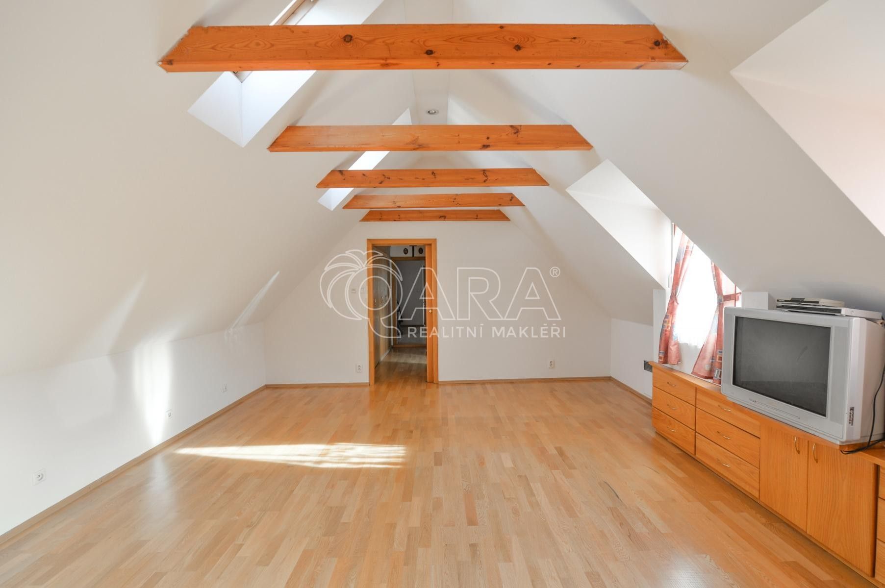 4+1, Davle, 136 m² - 2