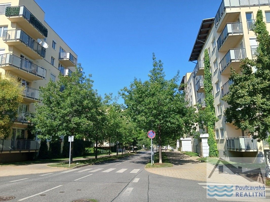 1+kk, Bratislavská 1492, Praha Hostivař, 33 m² - 2