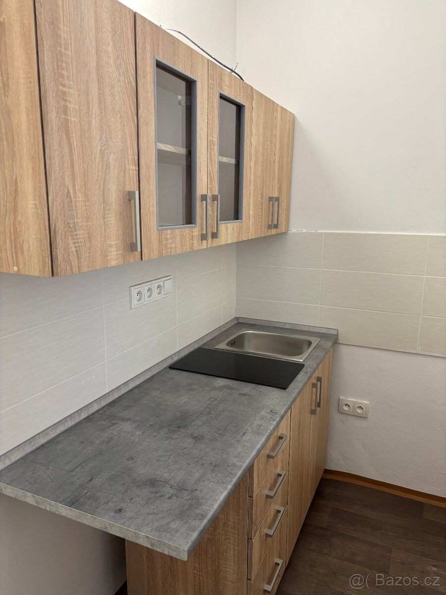 Pronájem byt - Broumov, 550 01