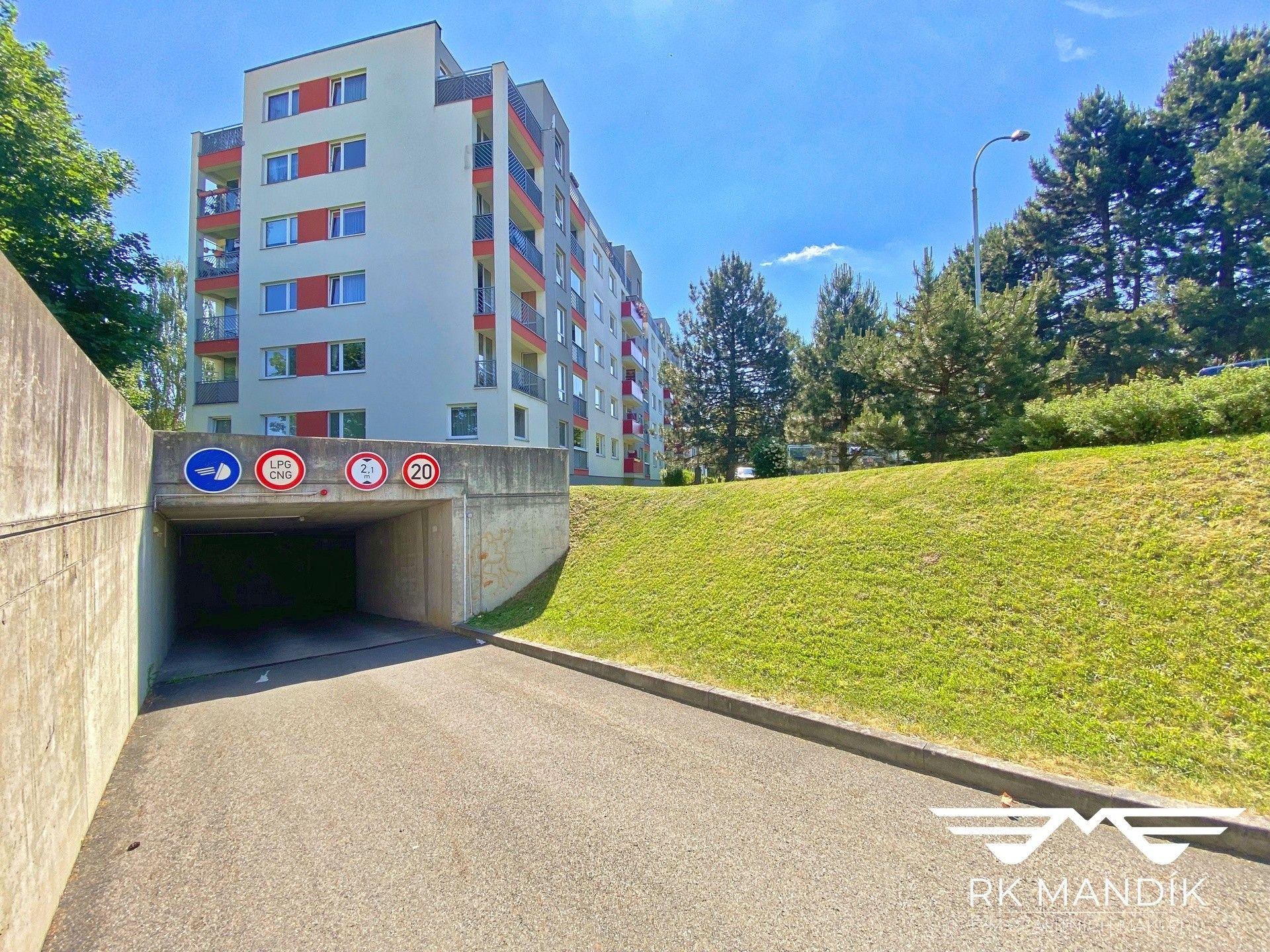 Garáže, Kytlická, Praha, 10 m²